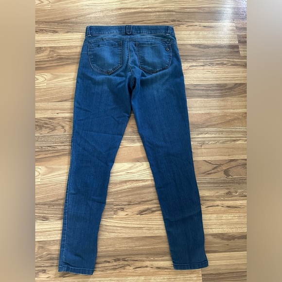 Democracy Women’s Jeans Size 6 Blue AB Solution Stretch Ankle waist 32” - Picture 2 of 7